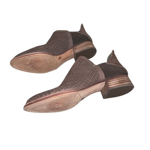 Vince Camuto Suede Pull On Brown Leather Perforated Low Heel Ankle Boots Sz 9M - Picture 7 of 12